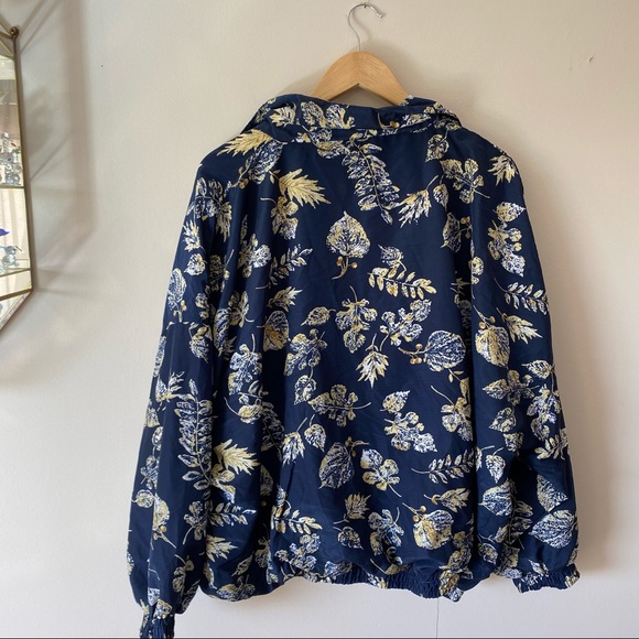 Vintage Floral Bomber Jacket - Picture 10 of 11